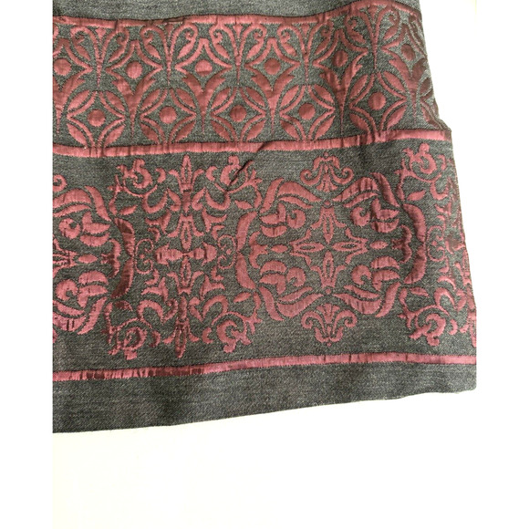 St. John Top M Gray Red Embroidery Embellished Rhinestones Beaded Half Sleeve - Picture 7 of 14